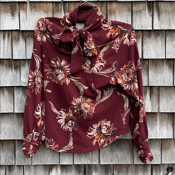 Patterned Blouse with Neck Tie - Picture 1 of 4